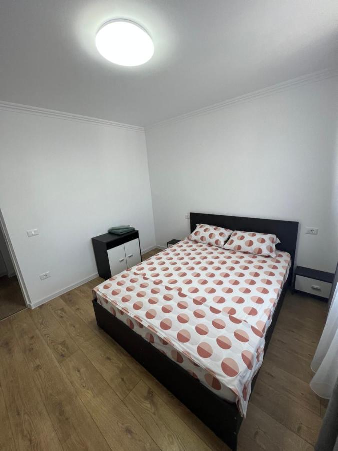 Sunny Apartment Center Suceava Esterno foto