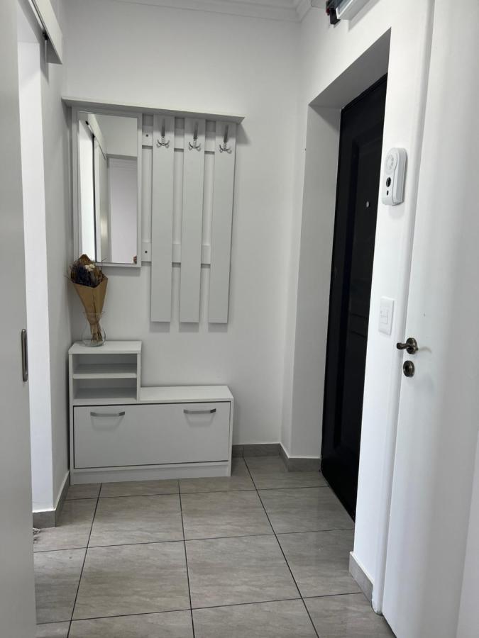 Sunny Apartment Center Suceava Esterno foto
