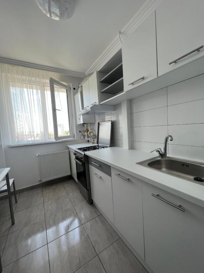 Sunny Apartment Center Suceava Esterno foto