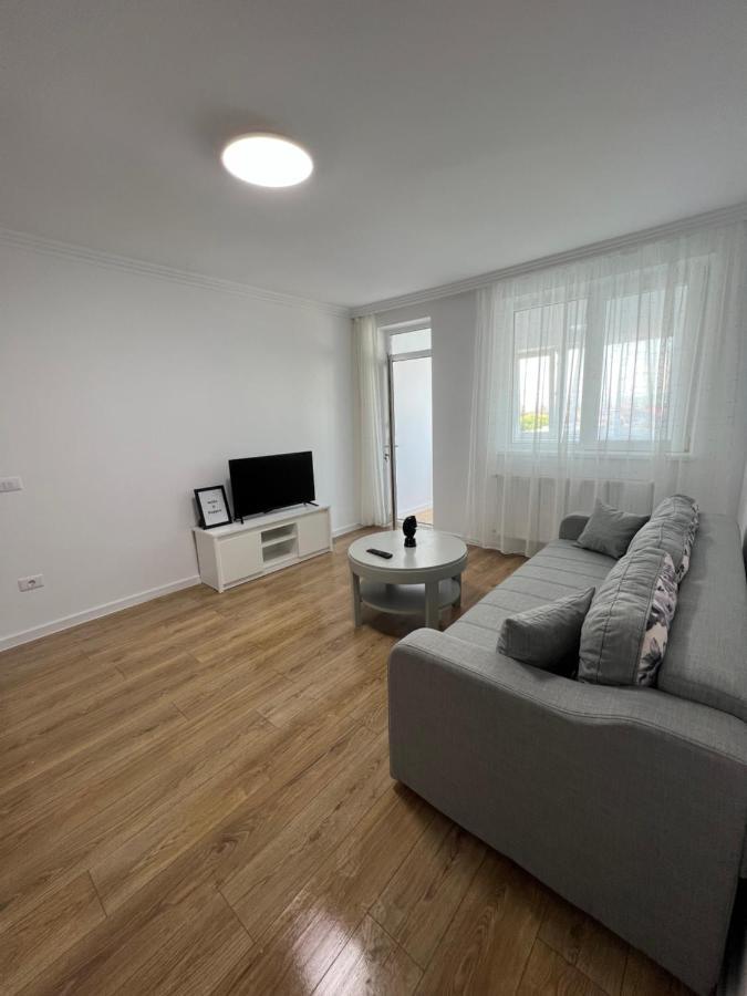 Sunny Apartment Center Suceava Esterno foto